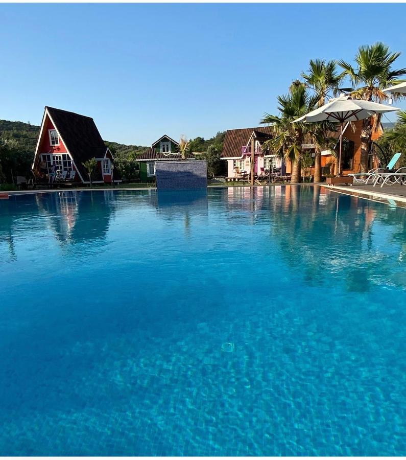 Seyyah Cafe Bungalows Aliaga Kültér fotó